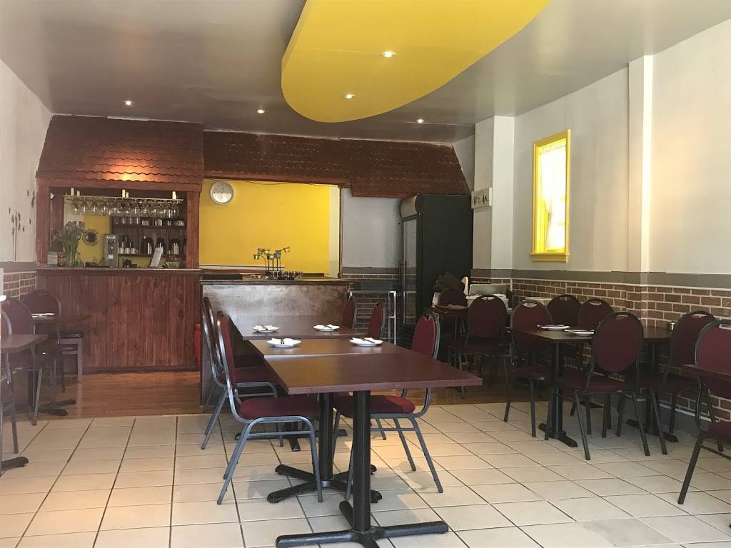 MR. MIC | restaurant | 956 Merivale Rd, Ottawa, ON K1Z 6A2, Canada | 6137220888 OR +1 613-722-0888