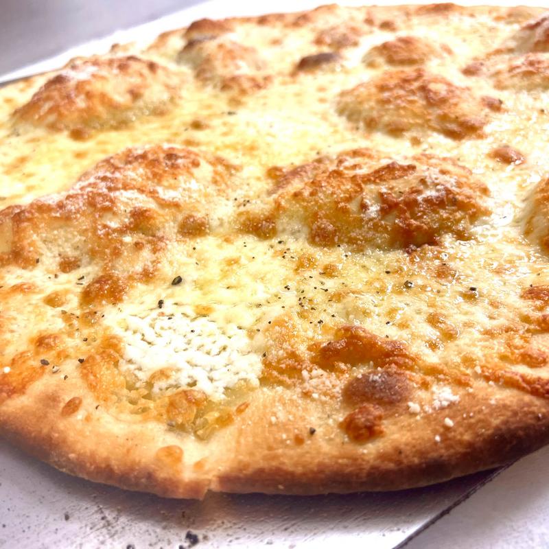 Merlinos Pizzeria | restaurant | 889 Dyer Ave, Cranston, RI 02920, USA | 4012050500 OR +1 401-205-0500