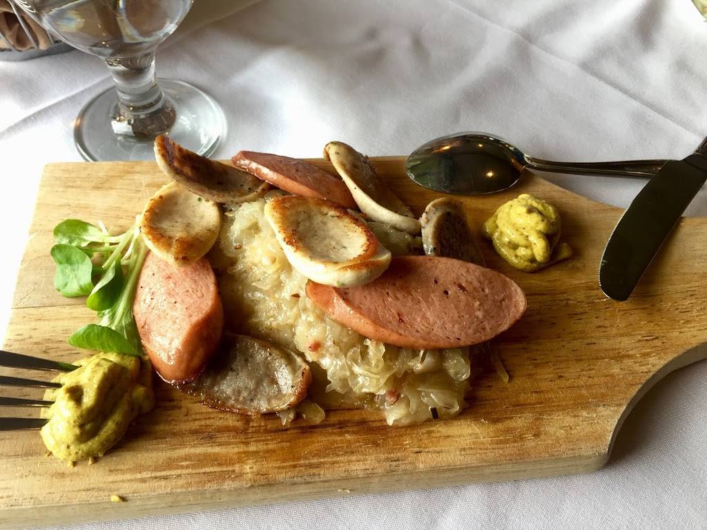 Bavarian Inn | restaurant | 164 Shepherd Grade Rd, Shepherdstown, WV 25443, USA | 3048762551 OR +1 304-876-2551