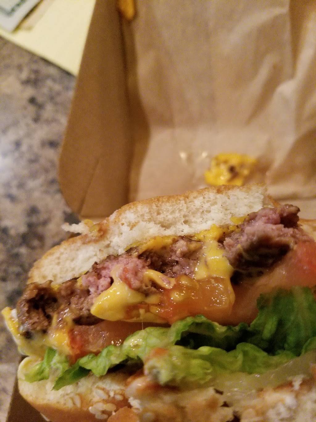 McDonalds | cafe | 900 N Main St, Greenville, KY 42345, USA | 2703380294 OR +1 270-338-0294