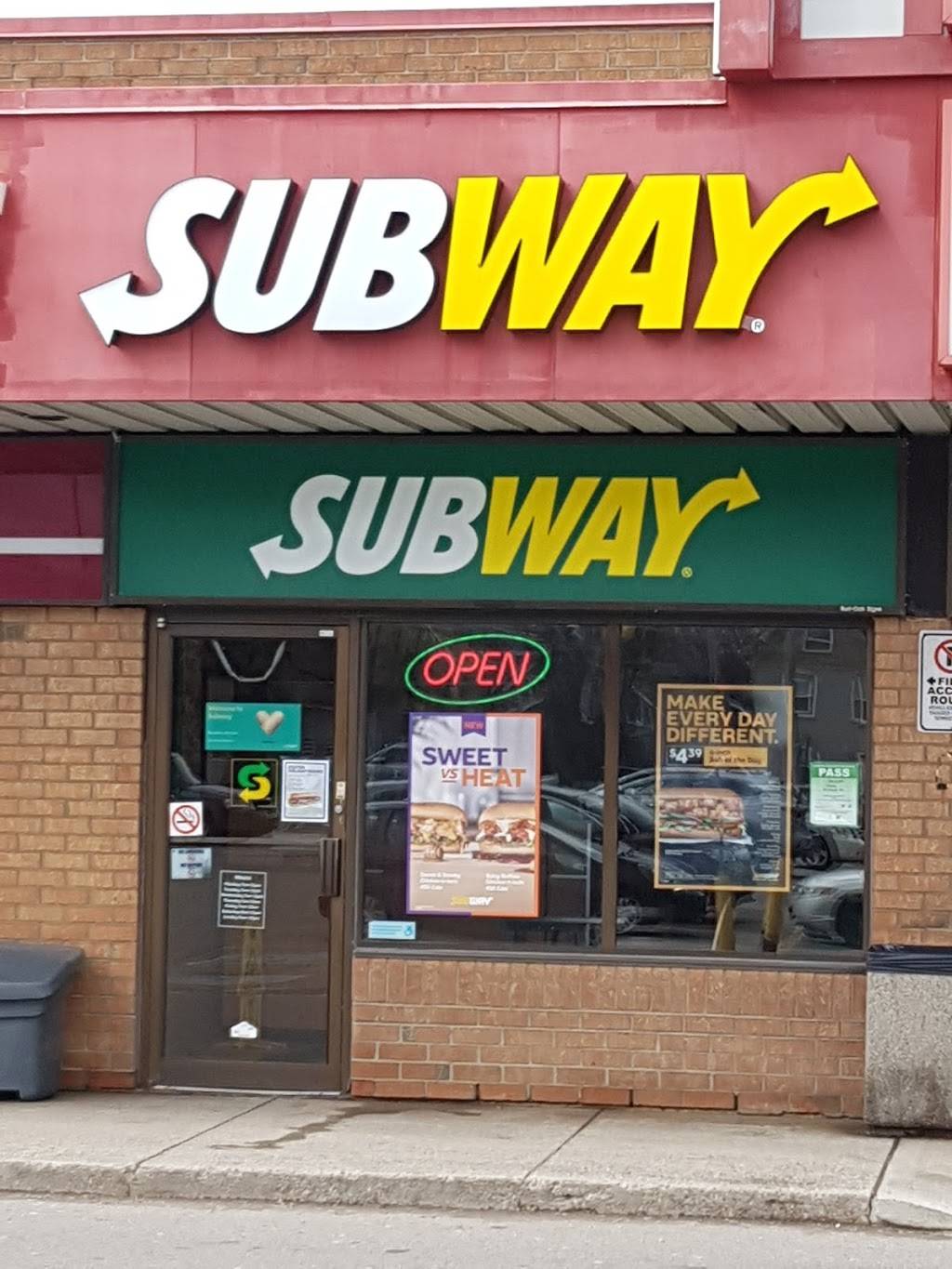 Subway | restaurant | Dundurn Place, 50 Dundurn St S Unit # 107, Hamilton, ON L8P 4W3, Canada | 9055277050 OR +1 905-527-7050