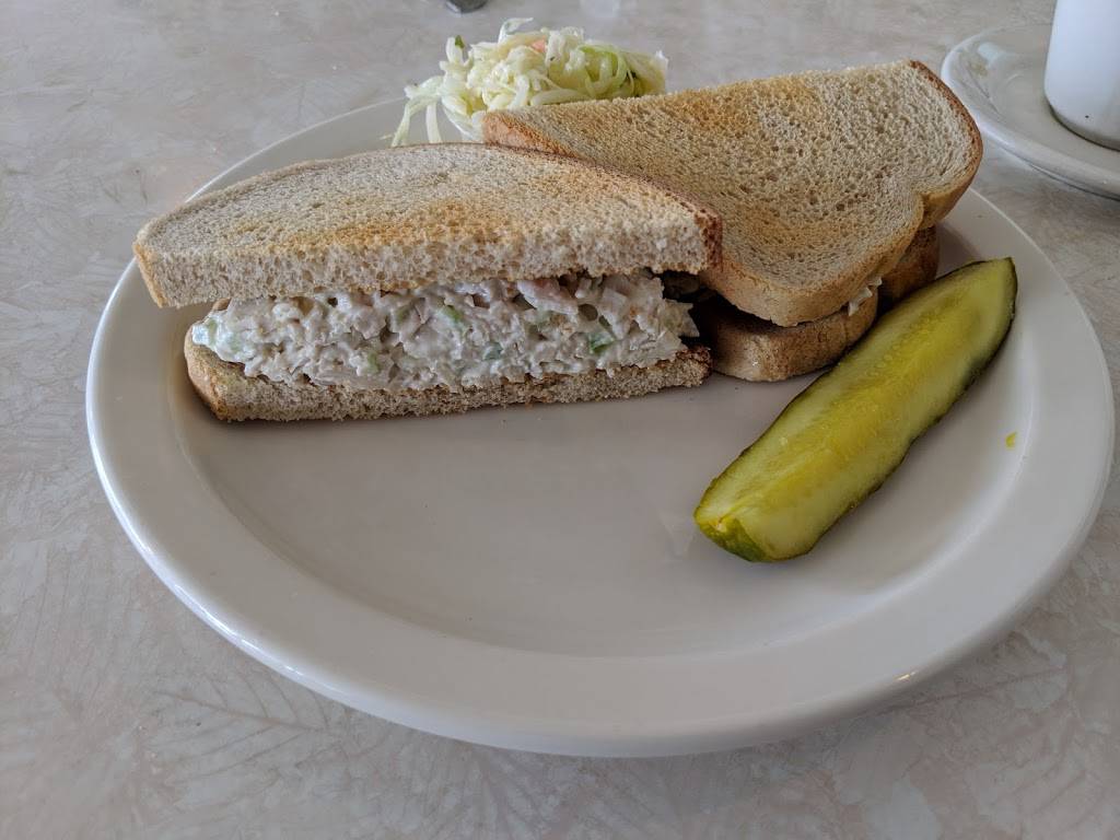 Louiss Family Restaurant | restaurant | 1001 W Jefferson St, Joliet, IL 60435, USA | 8157226660 OR +1 815-722-6660