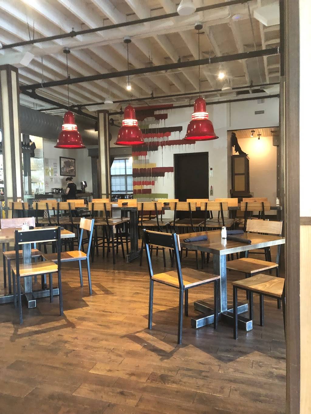 Strawberry Alley Ale Works | restaurant | 103 Strawberry Alley, Clarksville, TN 37040, USA | 9319194777 OR +1 931-919-4777