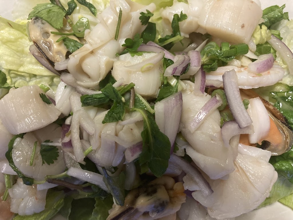 Bahn Thai Restaurant | restaurant | 8125 Bardstown Rd, Louisville, KY 40291, USA | 5022311992 OR +1 502-231-1992