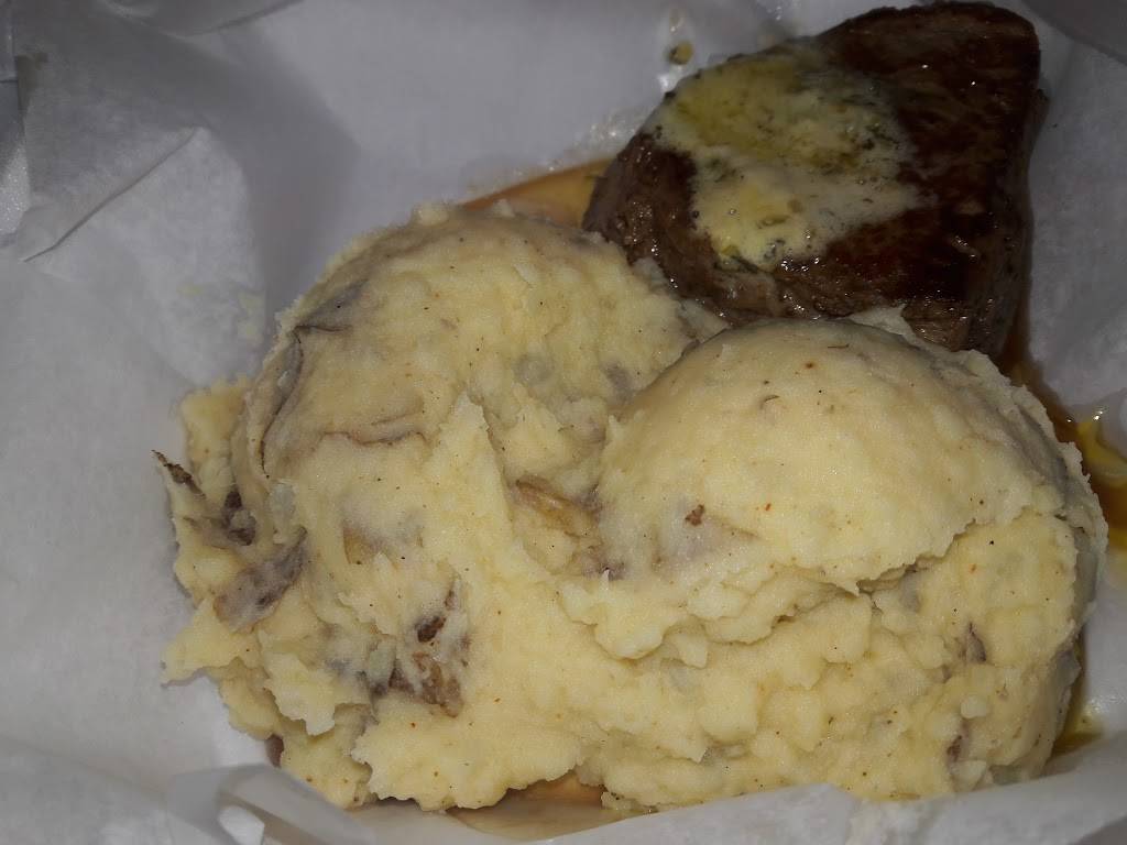 Out of Bounds | restaurant | 4445 Veterans Memorial Blvd, Metairie, LA 70006, USA | 5048897350 OR +1 504-889-7350