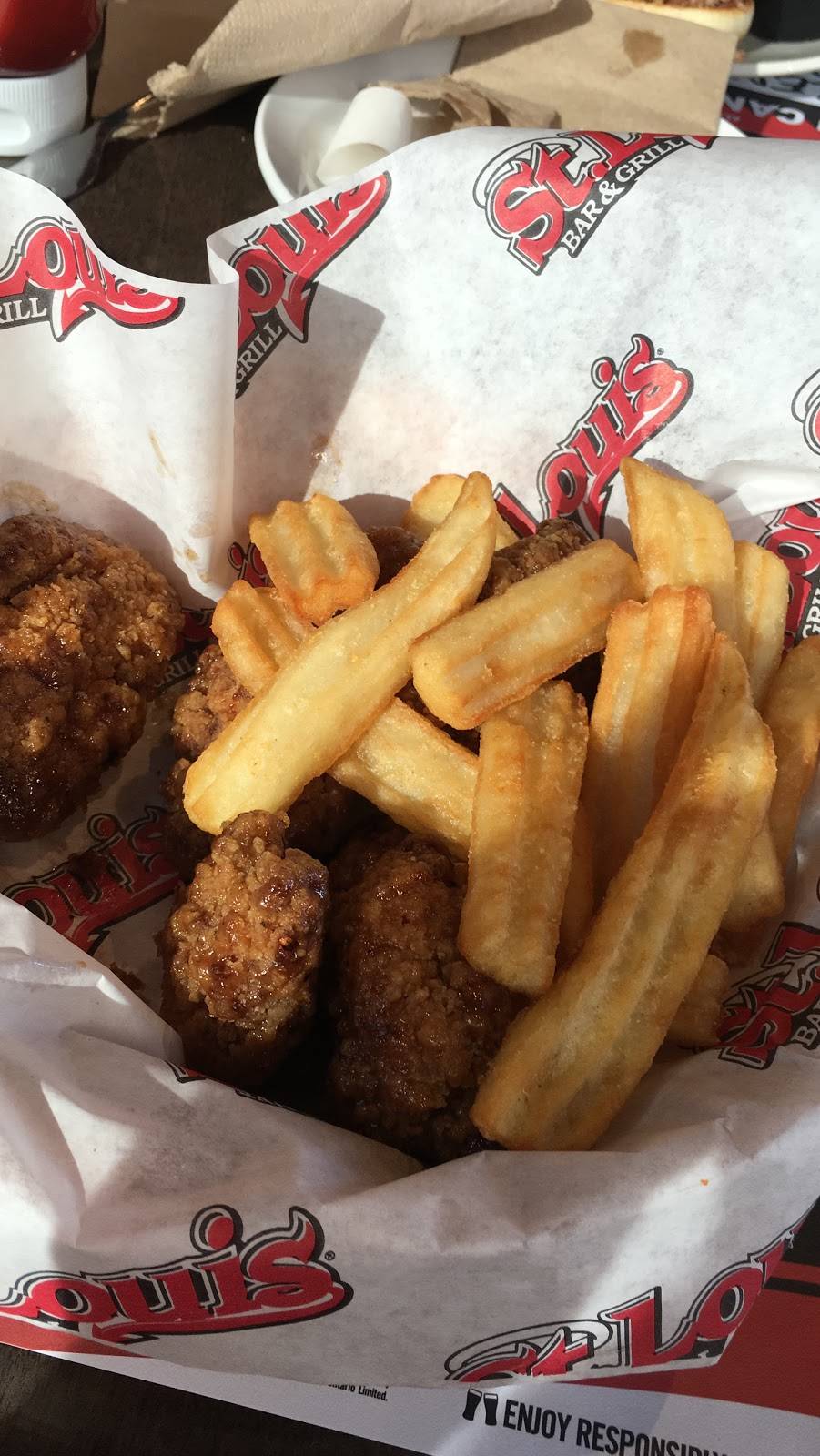 St. Louis Bar & Grill | restaurant | 8290 York Regional Rd 27 Unit 1, Vaughan, ON L4H 0S1, Canada | 9056057774 OR +1 905-605-7774