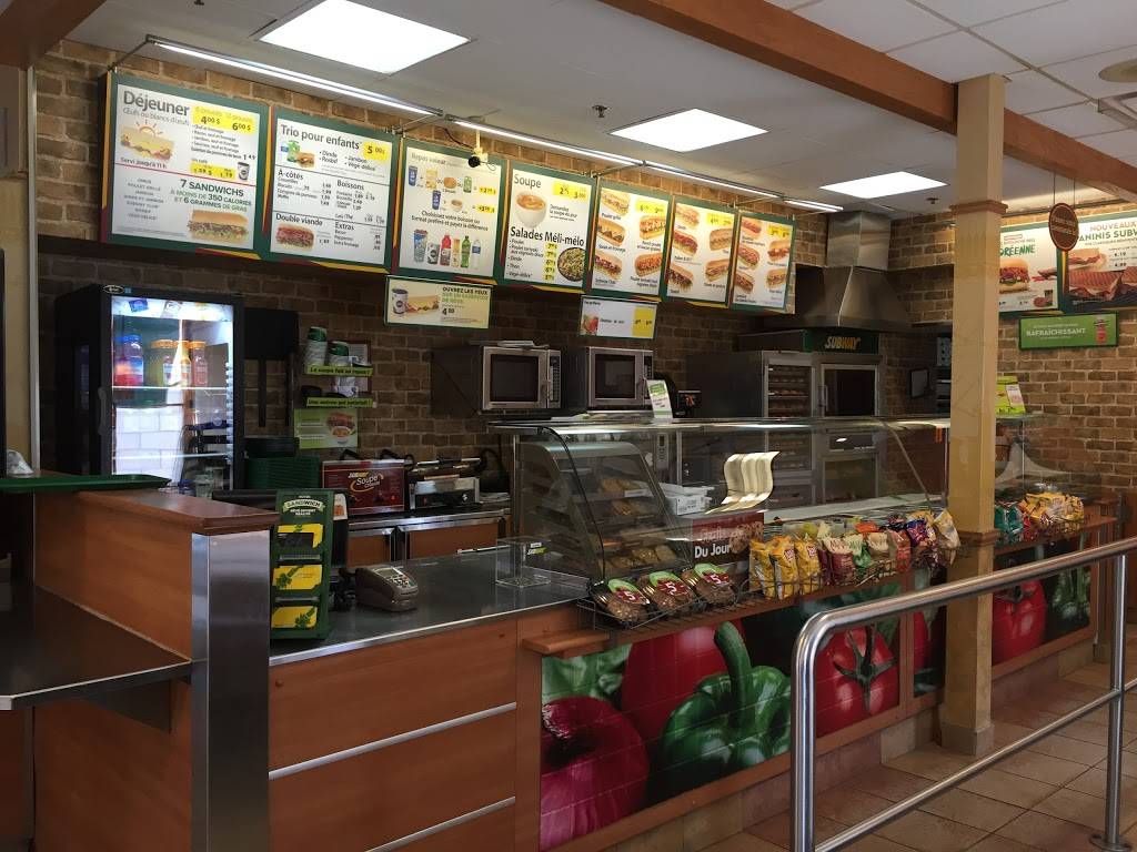 Subway | restaurant | 44 Rue Saint-Paul, Québec, QC G1K 3V7, Canada | 4186925665 OR +1 418-692-5665