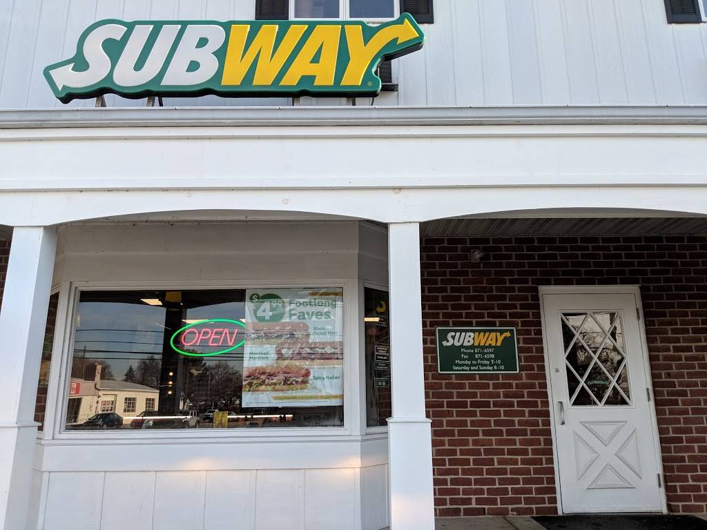 Subway | restaurant | 240 Manor Ave, Millersville, PA 17551, USA | 7178716597 OR +1 717-871-6597