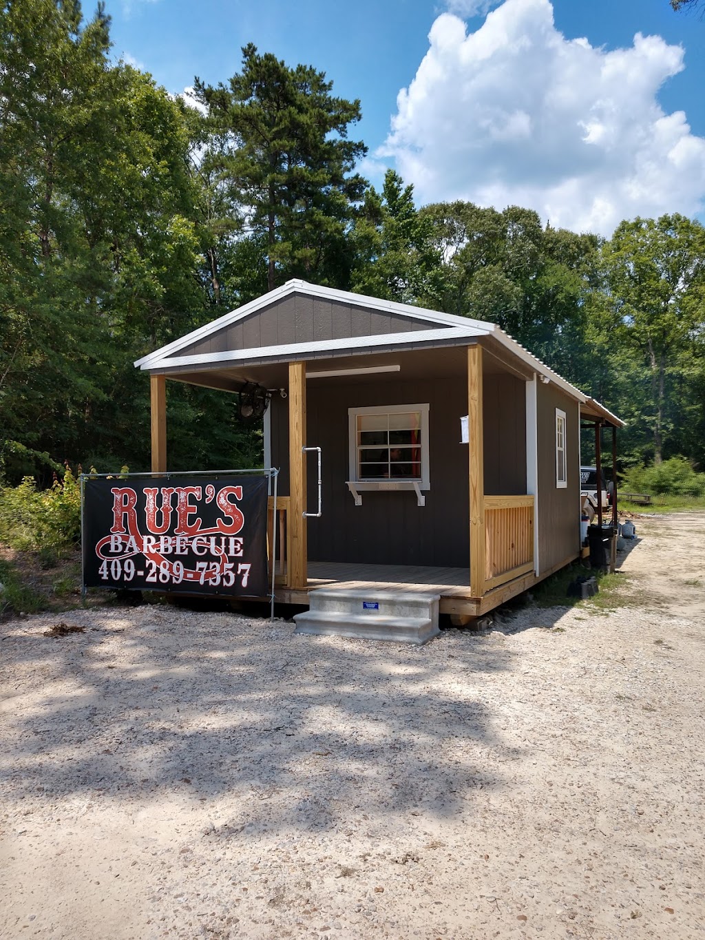 Rues Barbecue | restaurant | 12420 TX-63 W, Jasper, TX 75951, USA | 4092897357 OR +1 409-289-7357