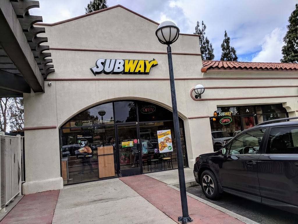 Subway | restaurant | Crossroads Shopping Center, 4481 Las Posas Rd Unit A, Camarillo, CA 93010, USA | 8059877200 OR +1 805-987-7200