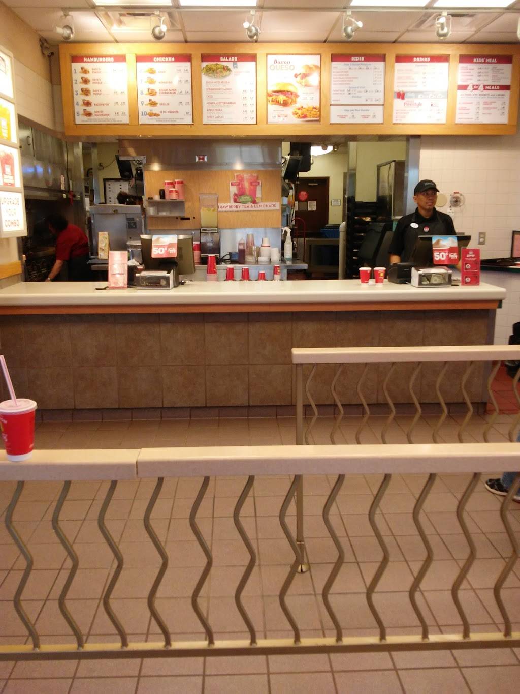 Wendys | restaurant | 7601 NE Fourth Plain Blvd, Vancouver, WA 98662, USA | 3602609447 OR +1 360-260-9447