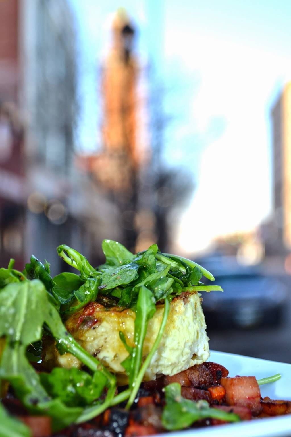 TownHall | cafe | 1909 W 25th St, Cleveland, OH 44113, USA | 2163449400 OR +1 216-344-9400