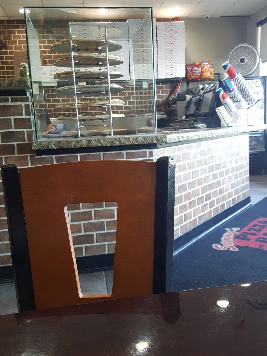 Pizza Barn | restaurant | 2670 US-206, Mt Holly, NJ 08060, USA | 6092658801 OR +1 609-265-8801