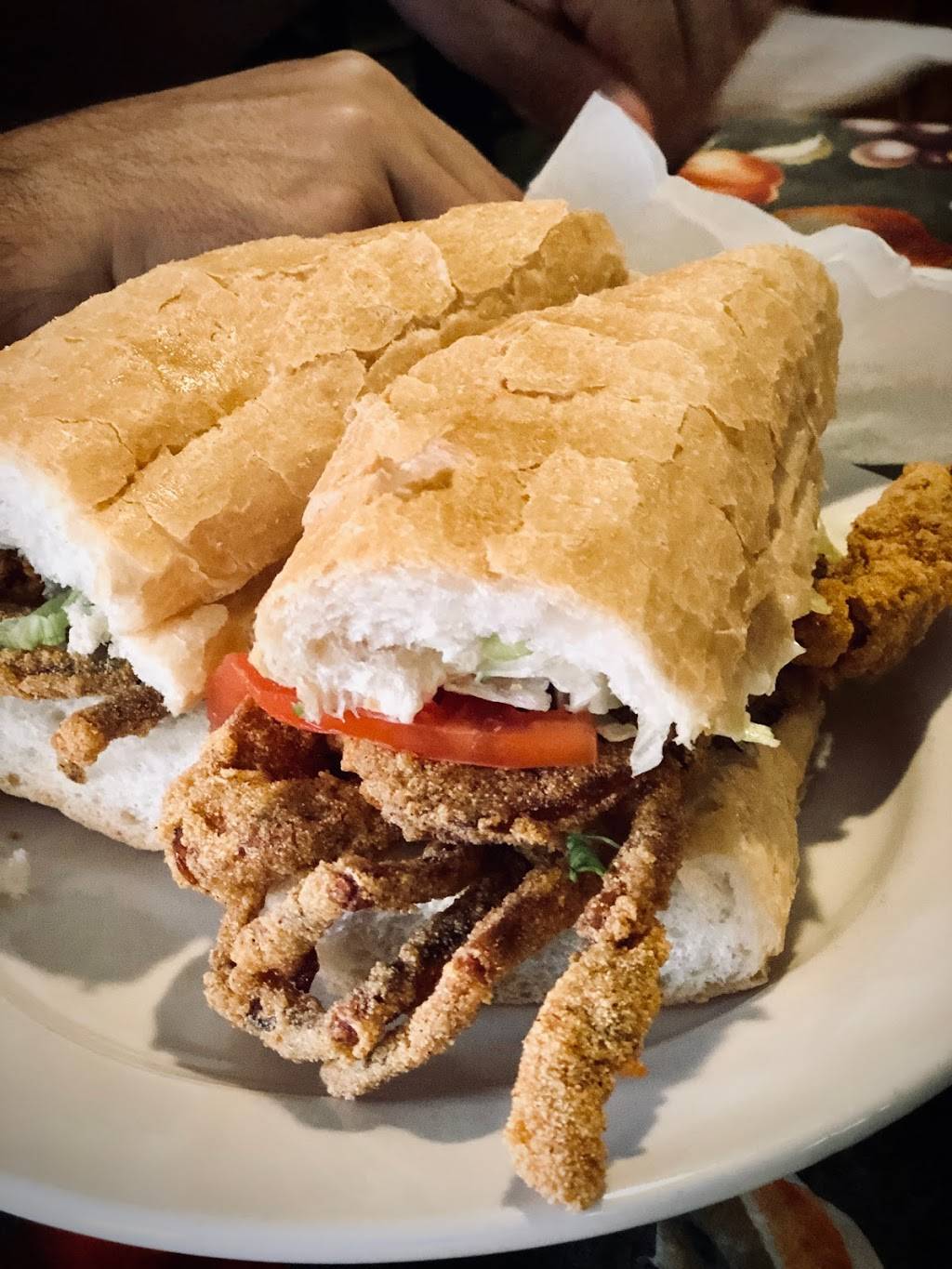 Poor Boy Lloyds | restaurant | 201 Florida St, Baton Rouge, LA 70801, USA | 2253872271 OR +1 225-387-2271