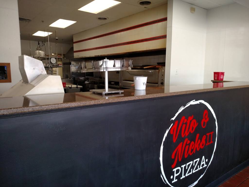Vito & Nicks II Pizzeria | restaurant | 9644 S Roberts Rd, Hickory Hills, IL 60457, USA | 7084302800 OR +1 708-430-2800