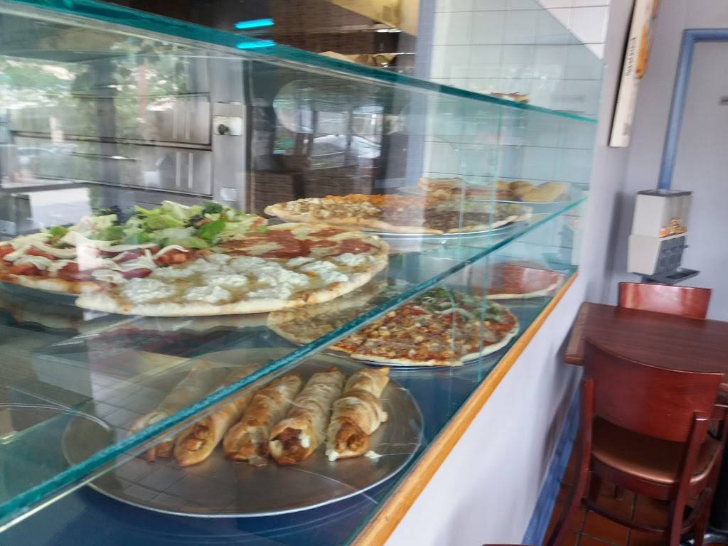 Saccones Pizzeria | restaurant | 56 6th St, New Rochelle, NY 10801, USA | 9146368282 OR +1 914-636-8282