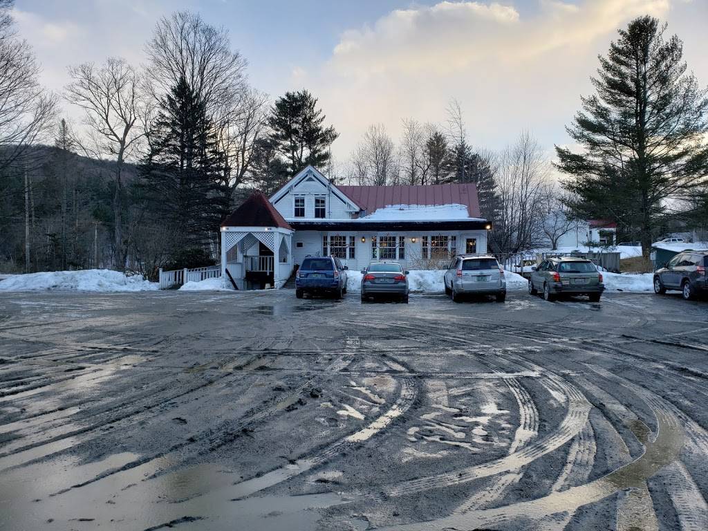 Hostel Tevere | restaurant | 203 Powderhound Rd, Warren, VT 05674, USA | 8024969222 OR +1 802-496-9222