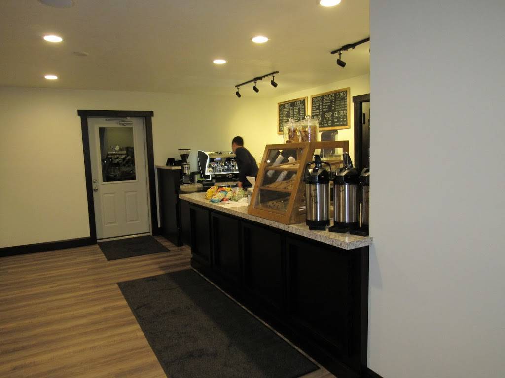 Cafe 8:32 | cafe | 108 E Main St, Wilmot, OH 44689, USA | 3307564031 OR +1 330-756-4031