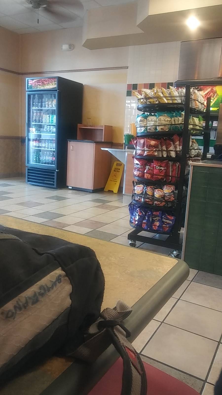 Subway | restaurant | 28936 Greenspot Rd, Highland, CA 92346, USA | 9098621184 OR +1 909-862-1184