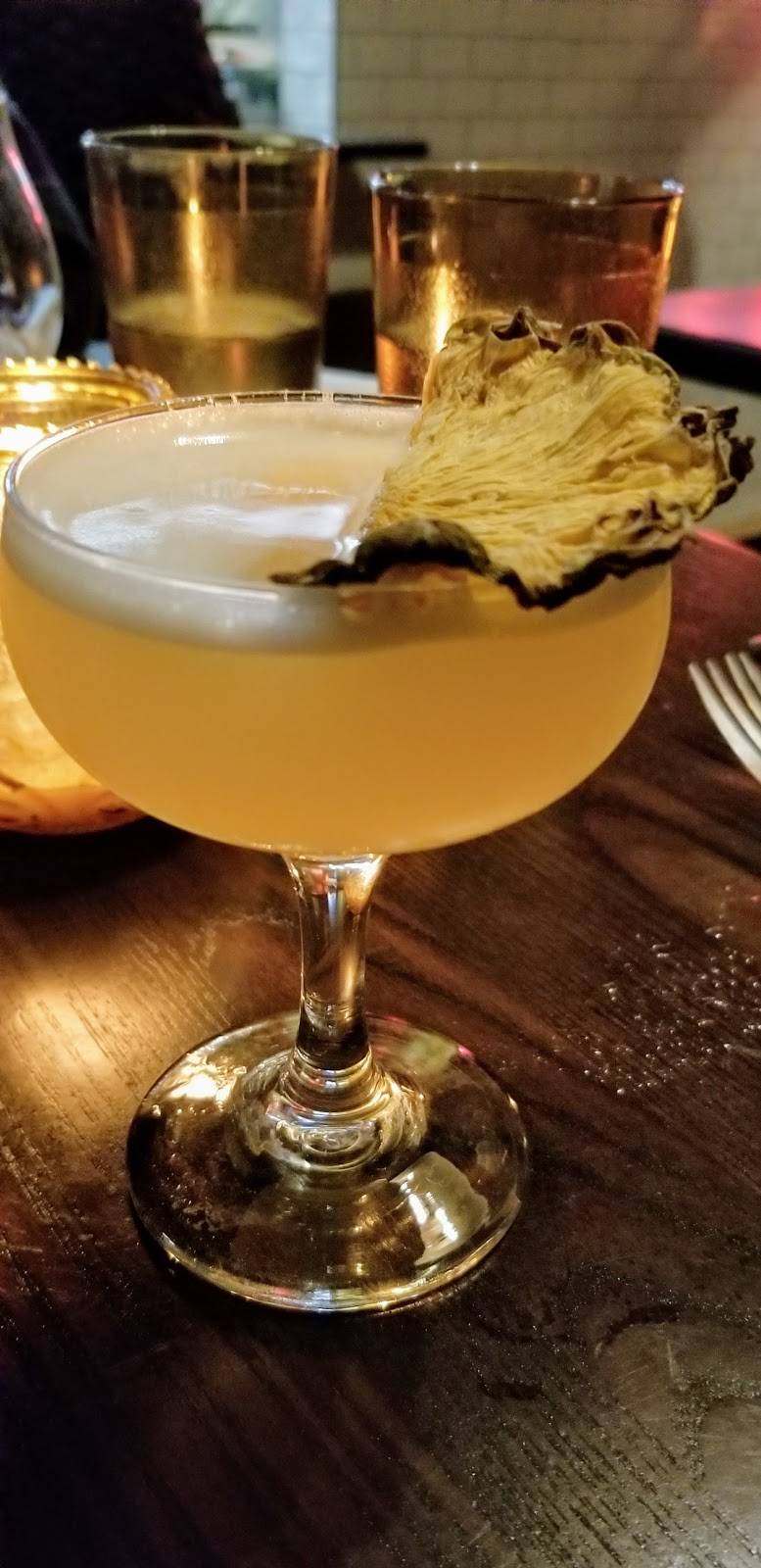 The Swill Inn | restaurant | 415 N Milwaukee Ave, Chicago, IL 60654, USA | 3125263952 OR +1 312-526-3952