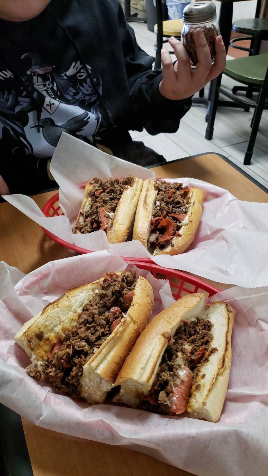 Station Pizza | restaurant | 9319 Krewstown Rd, Philadelphia, PA 19115, USA | 2156766969 OR +1 215-676-6969