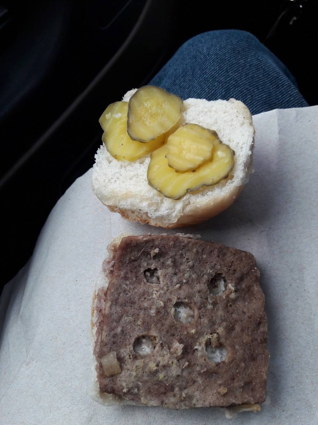 White Castle | restaurant | 8740 N Michigan Rd, Indianapolis, IN 46268, USA | 3178724353 OR +1 317-872-4353