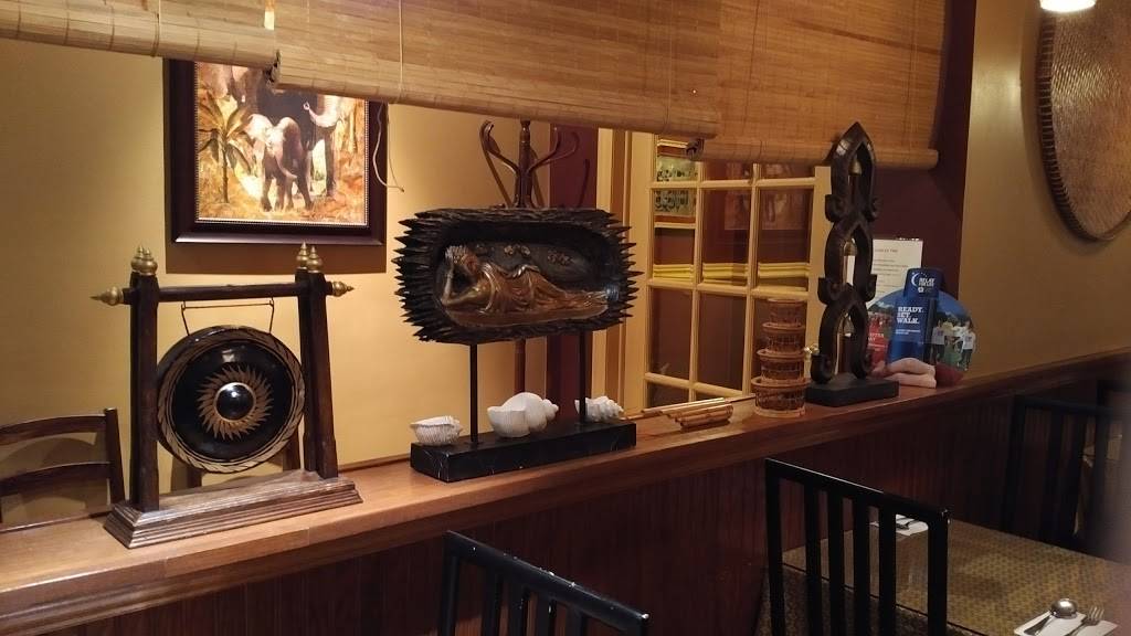 Banana Leaf Thai Cuisine | meal takeaway | 369 Dundas St, Woodstock, ON N4S 1B6, Canada | 5195394222 OR +1 519-539-4222