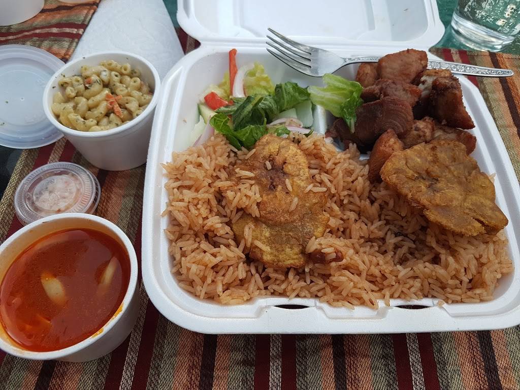 Sous Le Palmier | restaurant | 2038 Rue Lapierre, LaSalle, QC H8N 2S2, Canada | 5145953444 OR +1 514-595-3444