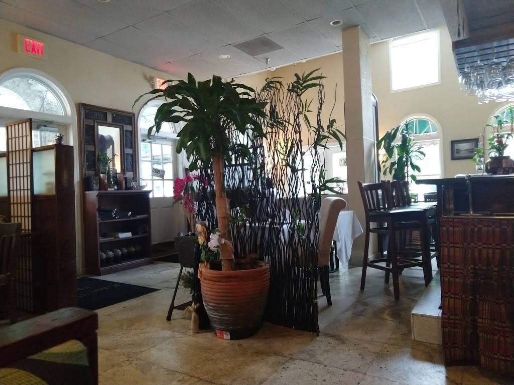 Ruan Thai Hut | restaurant | 1107 Main St, Hilton Head Island, SC 29926, USA | 8436813700 OR +1 843-681-3700