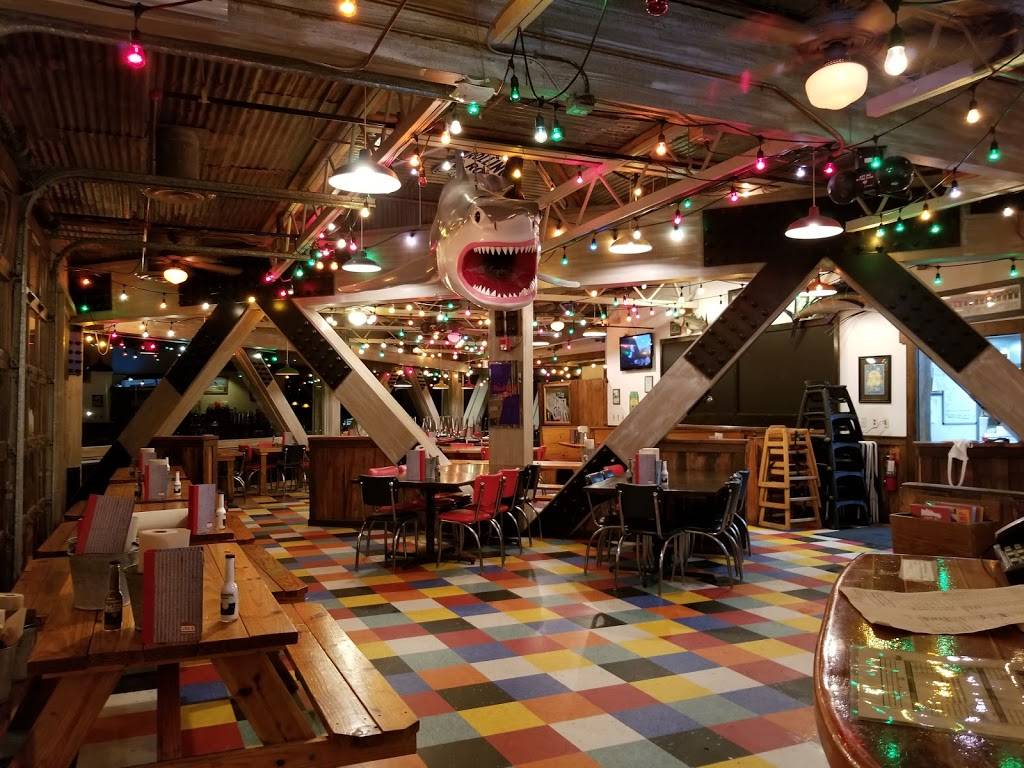 Joes Crab Shack | restaurant | 314 Harbor Dr, Oceanside, CA 92054, USA | 7607221345 OR +1 760-722-1345