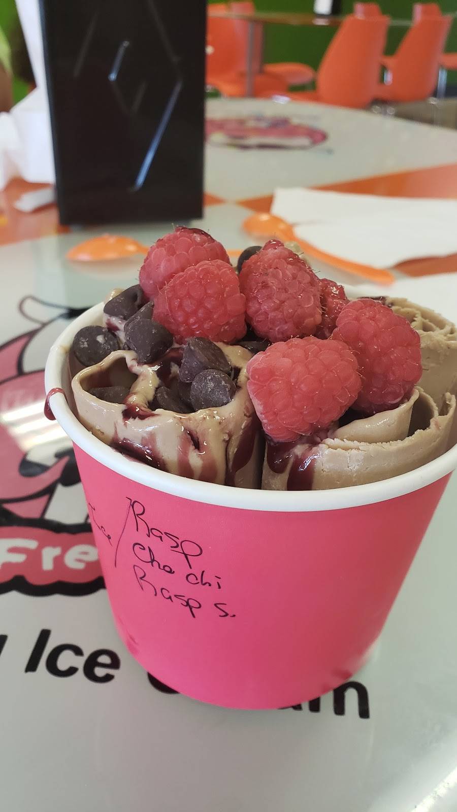 Freezing Cow | restaurant | United States, Oklahoma, Midwest City, 7199 SE 29 ST suite 111 St邮政编码: 73110 | 4053439633 OR +1 405-343-9633