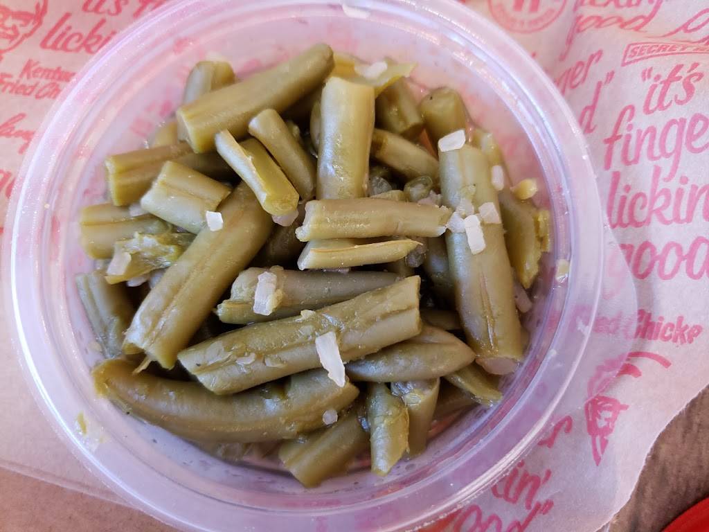 KFC | restaurant | 890 Horizon S Pkwy, Grovetown, GA 30813, USA | 7625855842 OR +1 762-585-5842