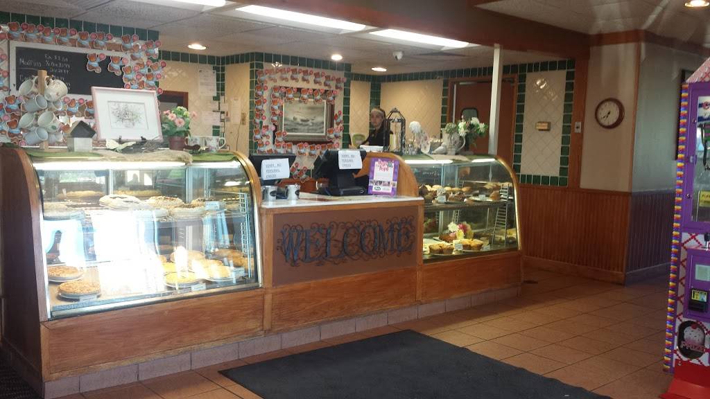 Perkins Restaurant & Bakery | restaurant | 1302 Miller Trunk Hwy, Duluth, MN 55811, USA | 2187274188 OR +1 218-727-4188