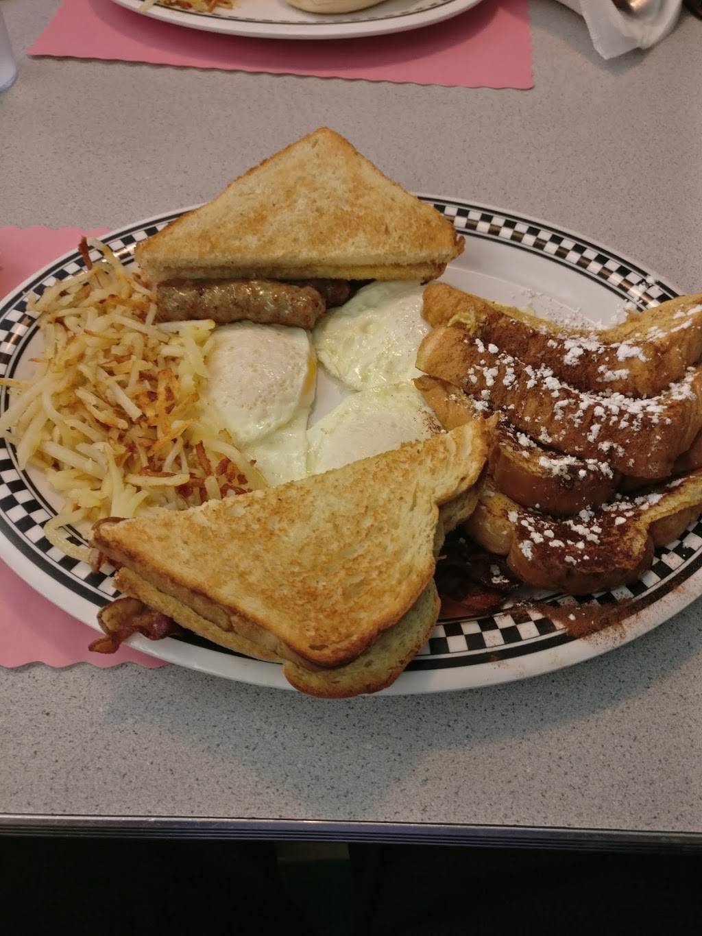 Comets Diner | restaurant | 22 Westford Rd, Tyngsborough, MA 01879, USA | 9786494646 OR +1 978-649-4646