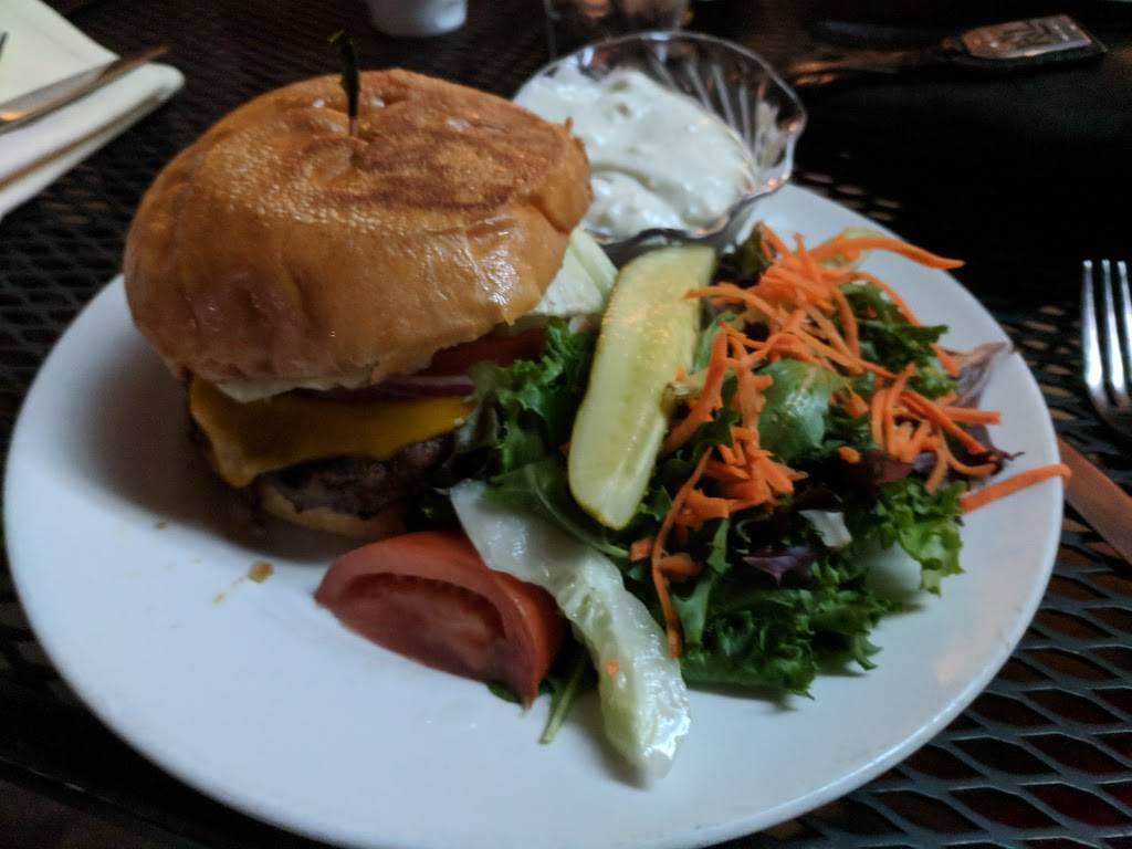 Trinity Hall Irish Pub & Restaurant | restaurant | 5321 E Mockingbird Ln #250, Dallas, TX 75206, USA | 2148873600 OR +1 214-887-3600