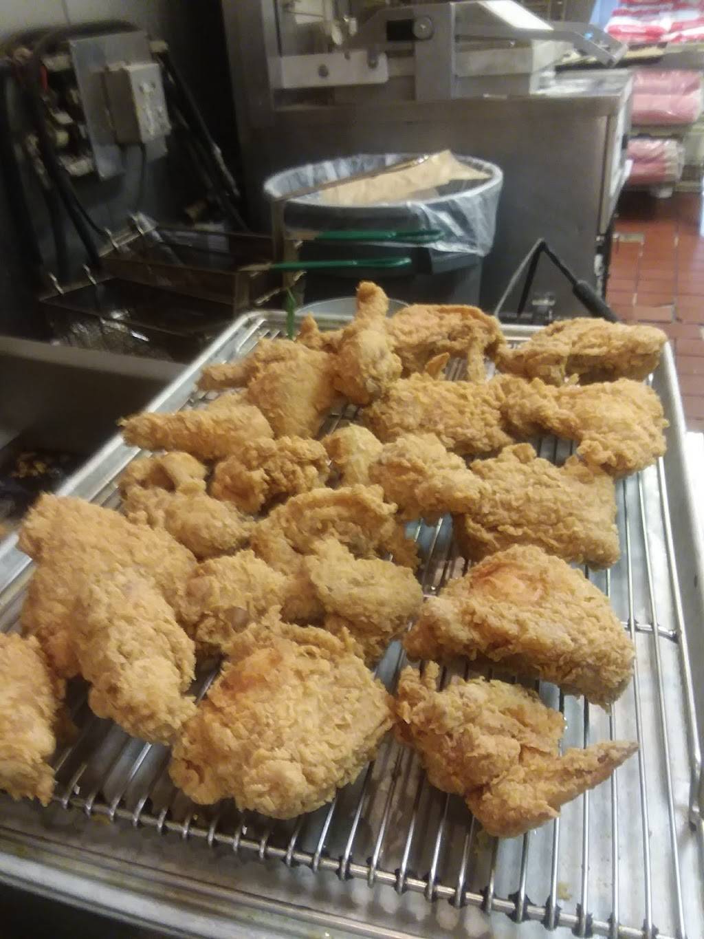 KFC | restaurant | 4475 Forsyth Rd, Macon, GA 31210, USA | 4787578861 OR +1 478-757-8861