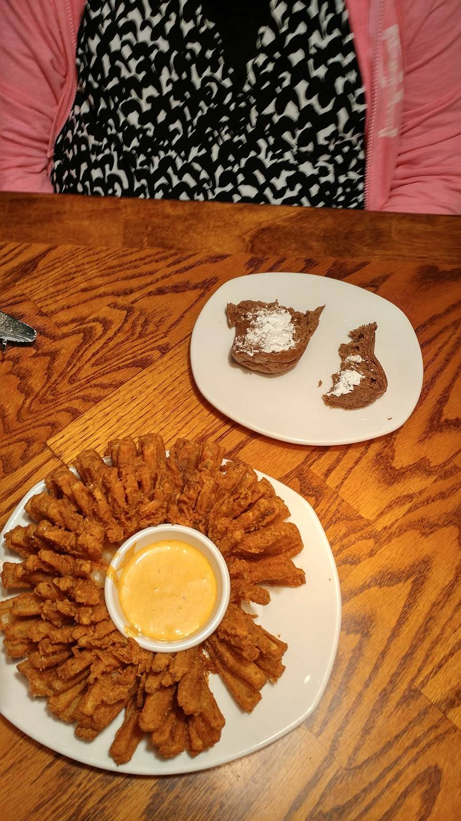 Outback Steakhouse | restaurant | 807 E Harmony Rd, Fort Collins, CO 80525, USA | 9702290889 OR +1 970-229-0889