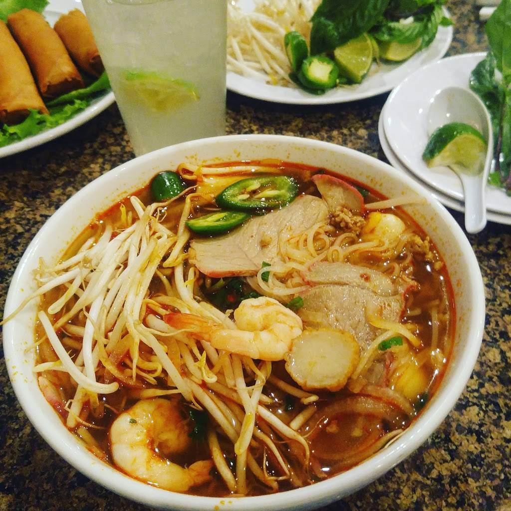 Pho Viet Vietnamese Restaurant | restaurant | 4232 W Bell Rd Ste 8 & 9, Glendale, AZ 85308, USA | 6022350282 OR +1 602-235-0282