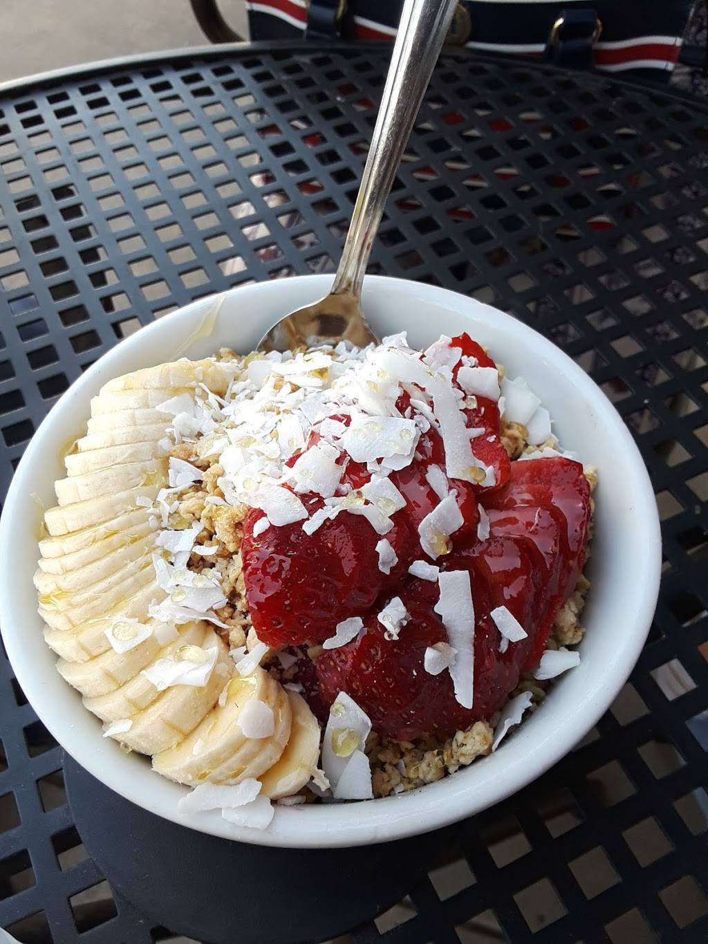 Rio Acai Bowls | restaurant | 1915 Fulton St, Fresno, CA 93721, USA | 5594127725 OR +1 559-412-7725