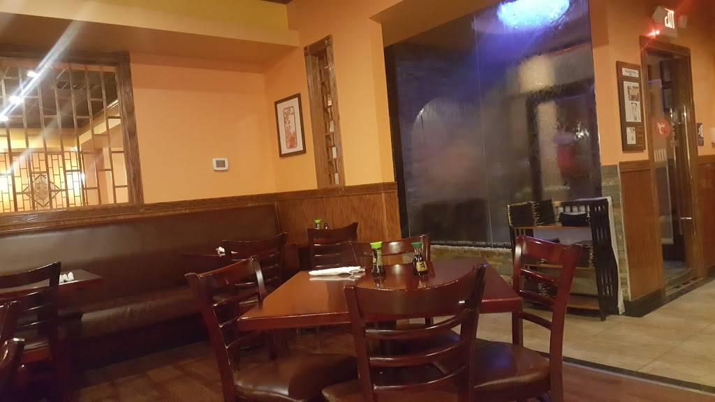 Chens | restaurant | 310 N Hanover St, Carlisle, PA 17013, USA | 7172581238 OR +1 717-258-1238