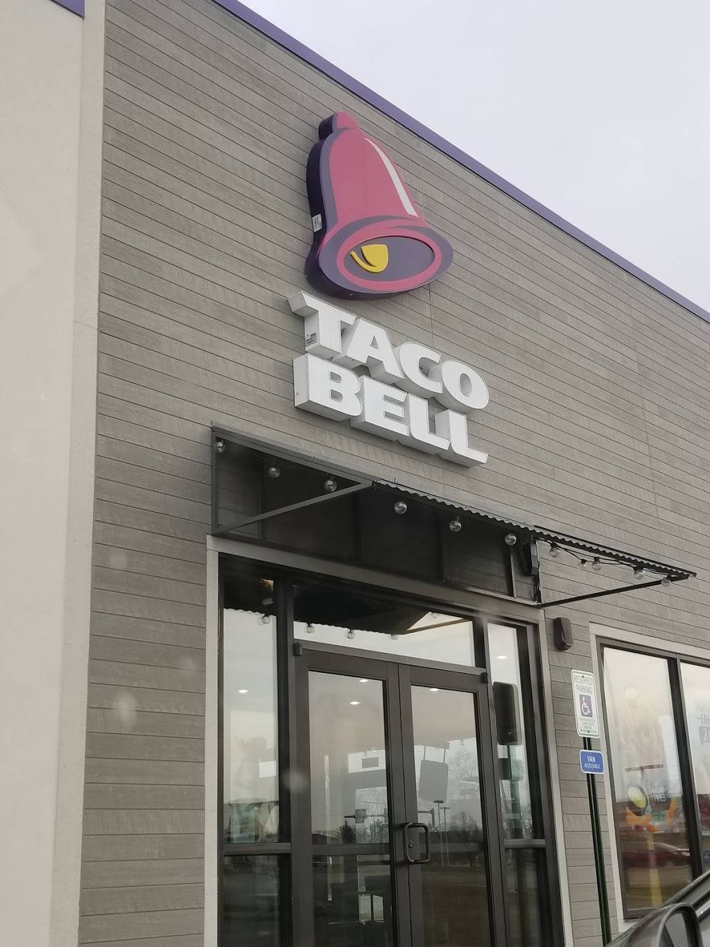 Taco Bell | meal takeaway | 2105 Chester Drive, Richmond, IN 47374, USA | 7659663757 OR +1 765-966-3757