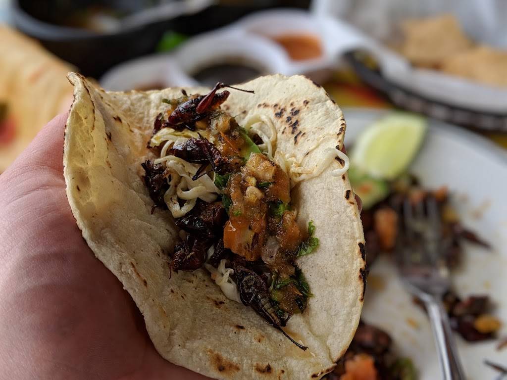 Sabores Oaxaquenos | restaurant | 5028 Melrose Ave, Los Angeles, CA 90038, USA | 3235161705 OR +1 323-516-1705