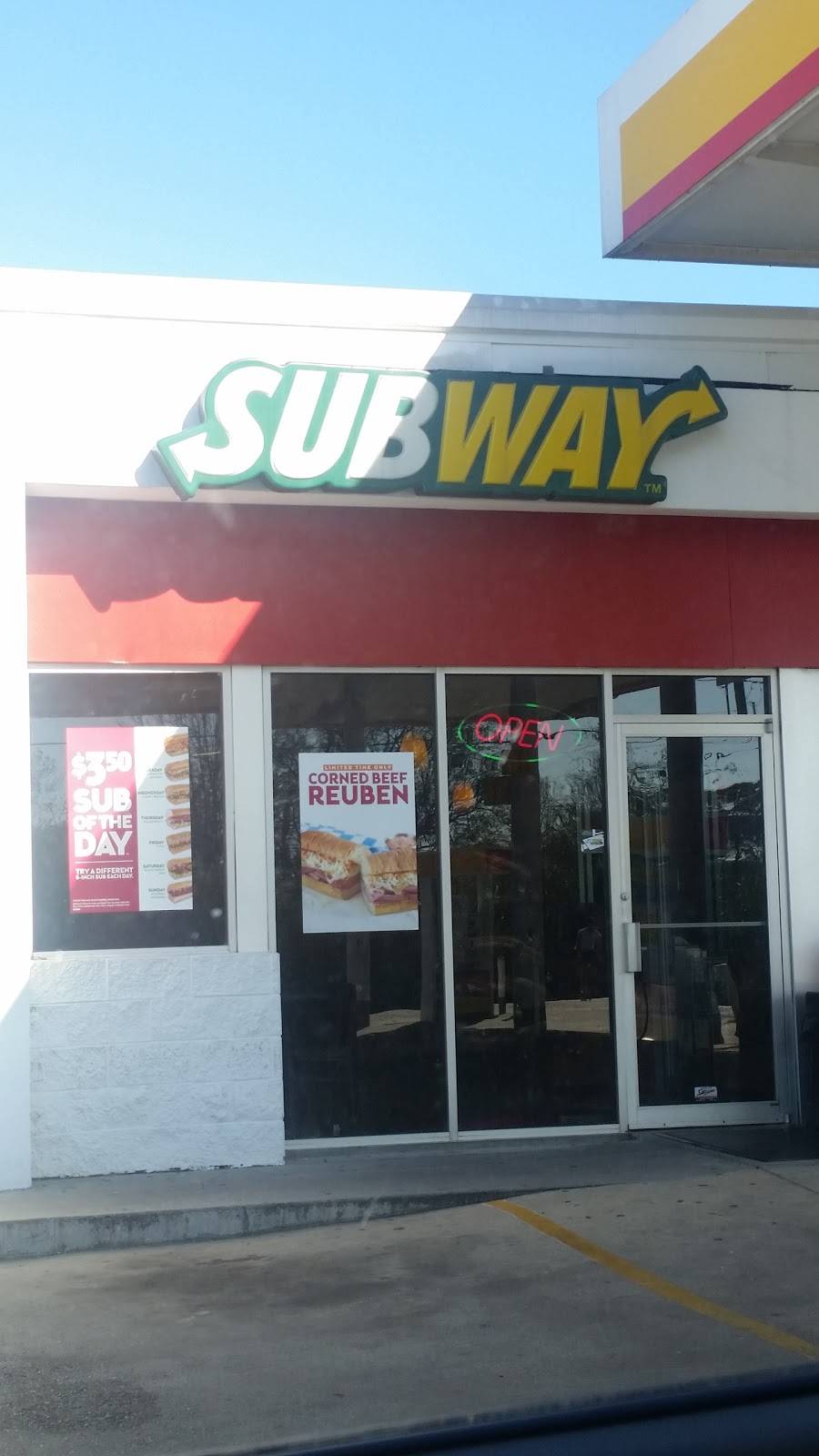 Subway | meal takeaway | 4335 LA-24, Bourg, LA 70343, USA | 9855941188 OR +1 985-594-1188