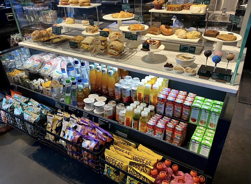 Starbucks | cafe | 880 W Red Cliffs Dr, Washington, UT 84780, USA | 4352184683 OR +1 435-218-4683