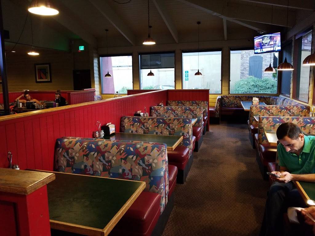 Round Table Pizza | meal delivery | 2650 Geer Rd, Turlock, CA 95382, USA | 2096321083 OR +1 209-632-1083