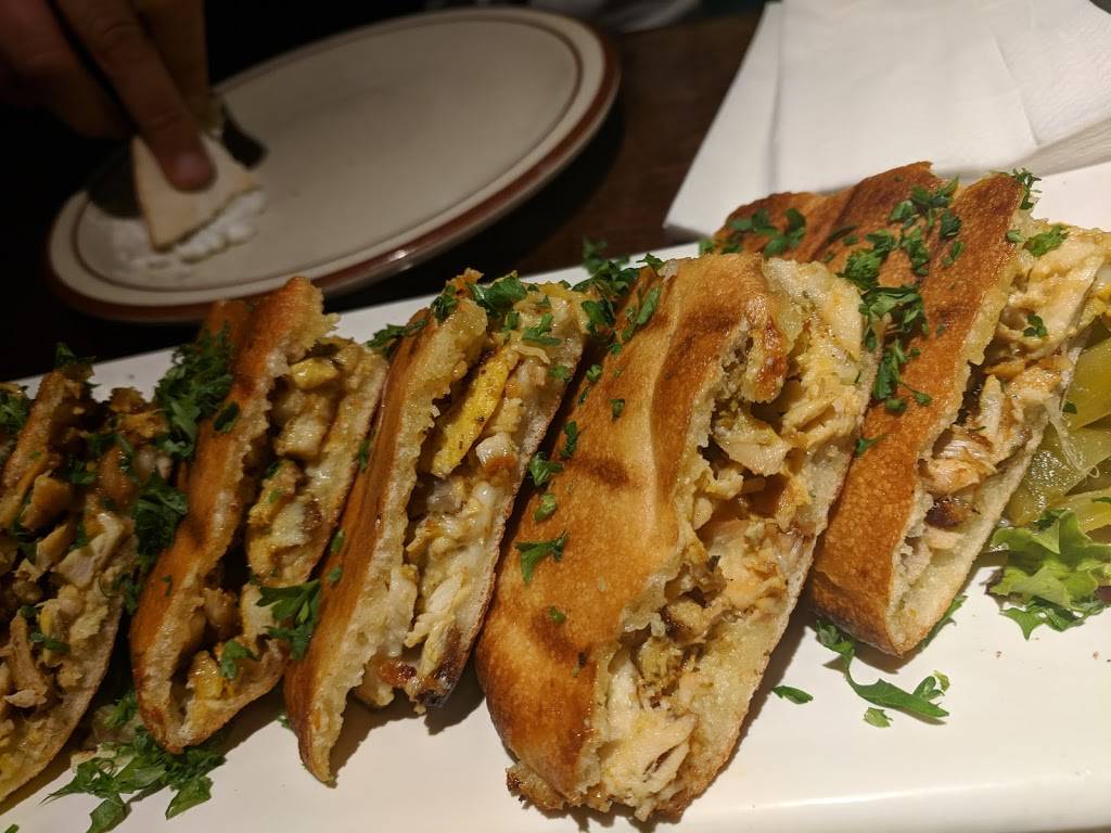 Desert Moon Grill | restaurant | 888 S Brookhurst St, Anaheim, CA 92804, USA | 7145336601 OR +1 714-533-6601