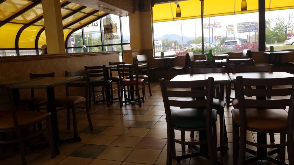 Subway | restaurant | 3810 Mormon Coulee Rd, La Crosse, WI 54601, USA | 6087877676 OR +1 608-787-7676