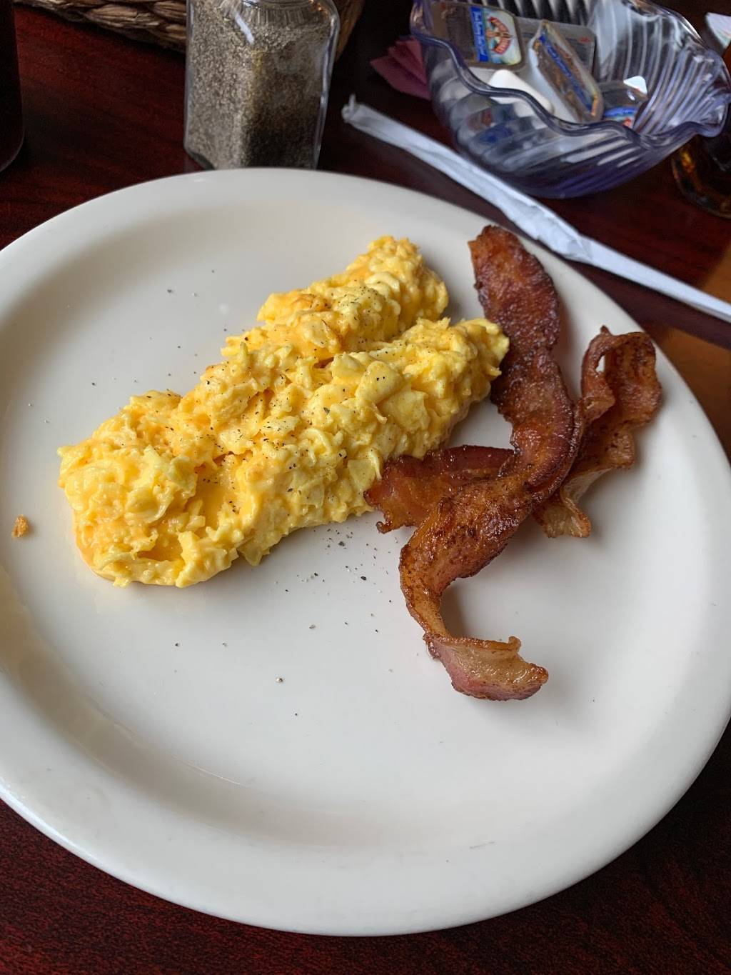 Ocoee River Cafe | restaurant | 205 Ocoee St, Copperhill, TN 37317, USA | 4234963714 OR +1 423-496-3714