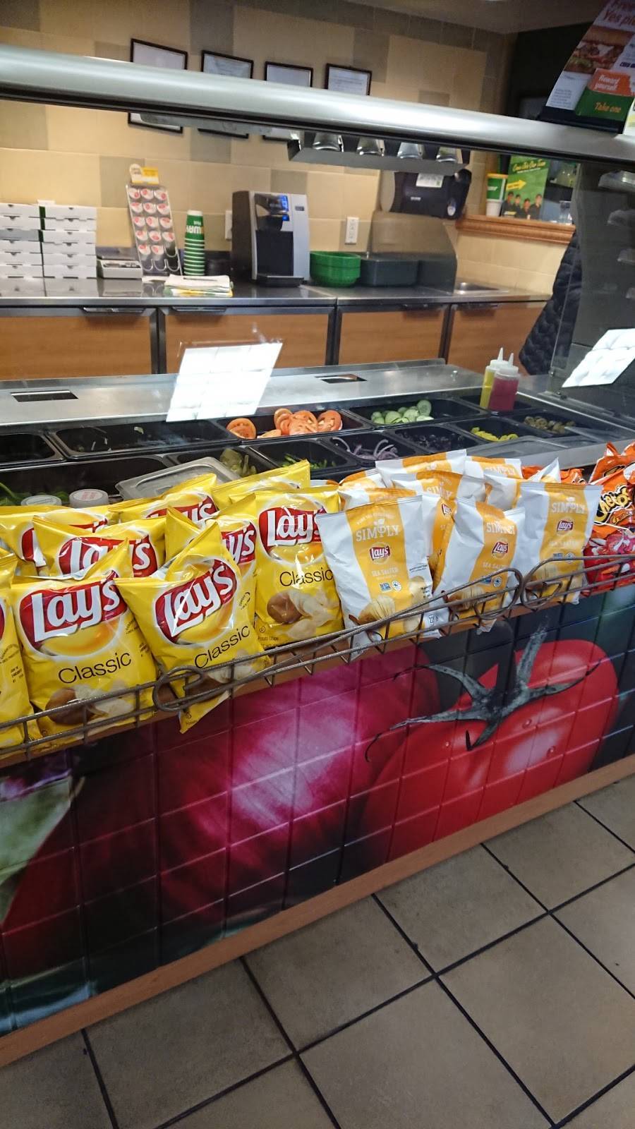 Subway Restaurants | restaurant | E, 2212 S Shore Center #720, Alameda, CA 94501, USA | 5105235225 OR +1 510-523-5225