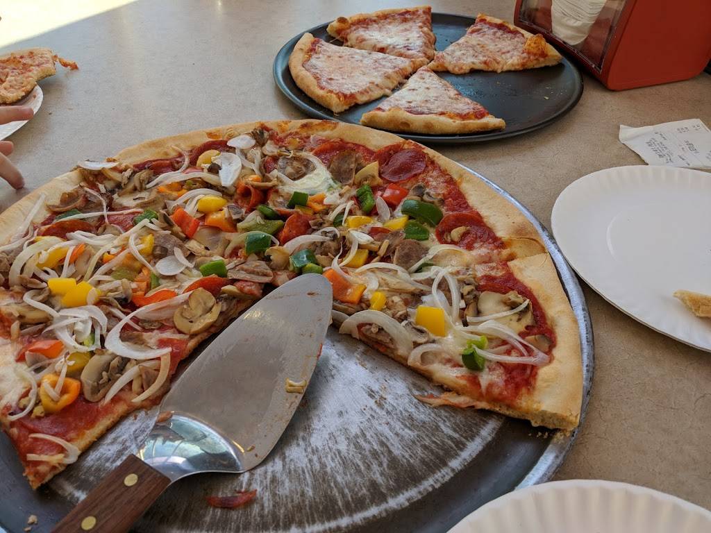 Tonys New York Pizza | restaurant | 5361 Merchants View Sq, Haymarket, VA 20169, USA | 5712486290 OR +1 571-248-6290